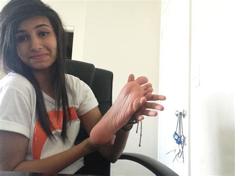 cam live girl feet|Feet on Cams